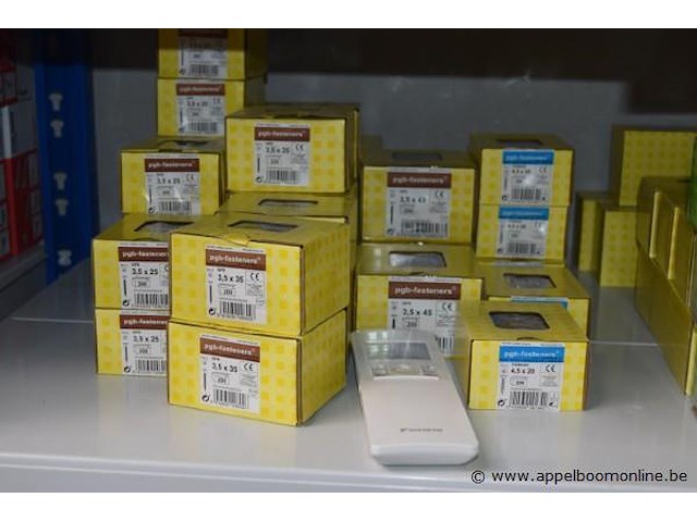 Groot lot diverse dozen diverse schroeven/pluggen - afbeelding 4 van  6