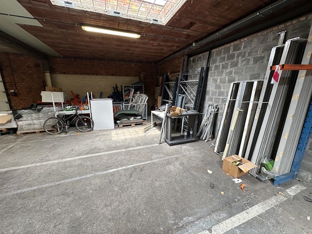 Groot lot diverse stellingen + inhoud - afbeelding 1 van  16