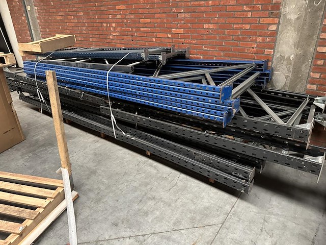 Groot lot diverse stellingen - afbeelding 9 van  9