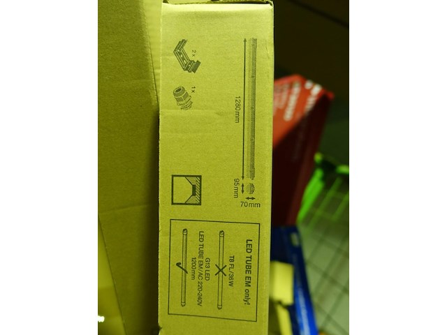 Groot lot diverse tl verlichting - afbeelding 6 van  7