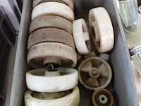 Groot lot diverse wielen - afbeelding 10 van  15