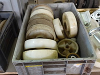 Groot lot diverse wielen - afbeelding 11 van  15