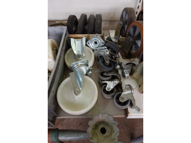 Groot lot diverse wielen - afbeelding 12 van  15