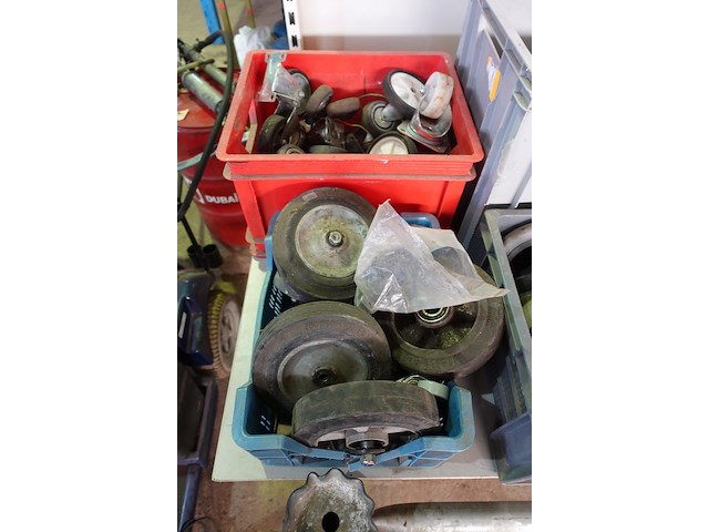 Groot lot diverse wielen - afbeelding 4 van  15