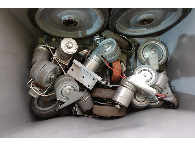 Groot lot diverse wielen - afbeelding 9 van  15