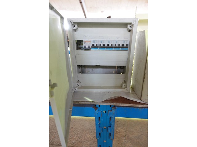 Groot lot elektriciteit - afbeelding 10 van  33