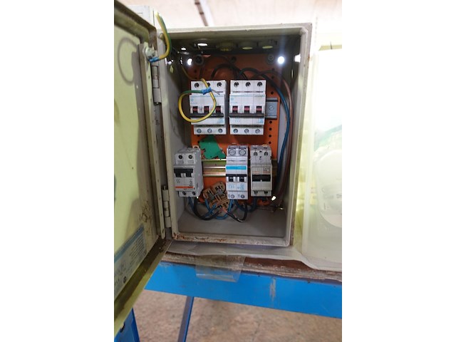 Groot lot elektriciteit - afbeelding 11 van  33