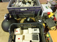 Groot lot elektriciteit - afbeelding 20 van  33