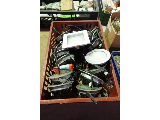 Groot lot elektriciteit - afbeelding 3 van  33