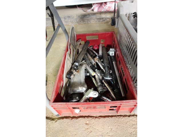 Groot lot fietsmateriaal - afbeelding 10 van  59