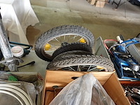 Groot lot fietsmateriaal - afbeelding 23 van  59