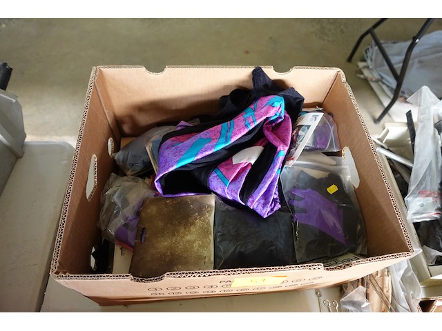 Groot lot fietsmateriaal - afbeelding 28 van  59