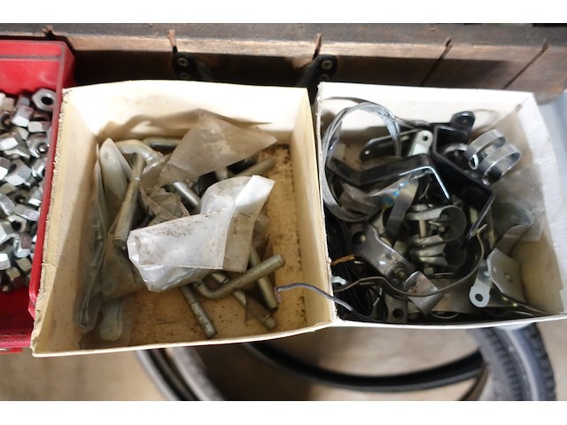 Groot lot fietsmateriaal - afbeelding 40 van  59