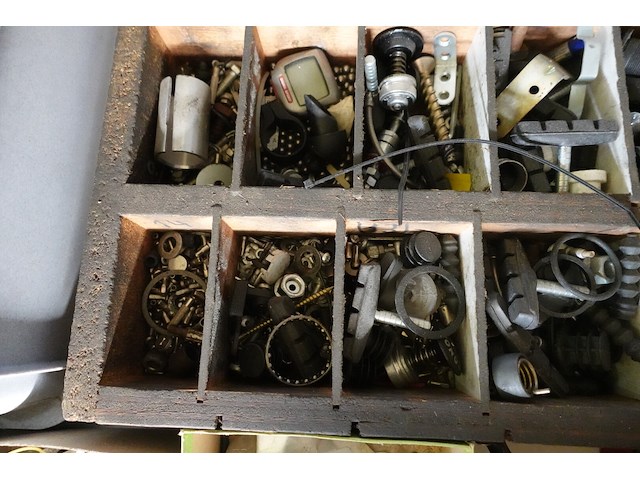 Groot lot fietsmateriaal - afbeelding 46 van  59