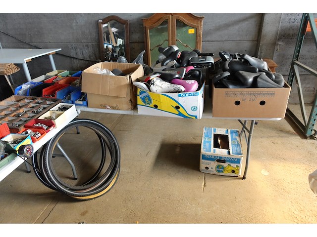 Groot lot fietsmateriaal - afbeelding 4 van  59