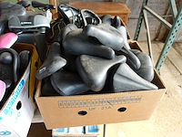 Groot lot fietsmateriaal - afbeelding 56 van  59