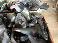 Groot lot fietsmateriaal - afbeelding 57 van  59
