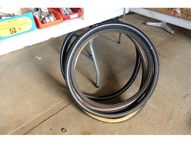 Groot lot fietsmateriaal - afbeelding 58 van  59