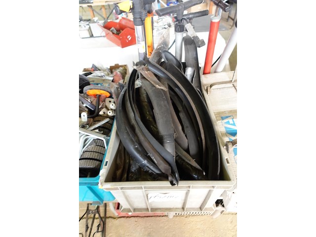 Groot lot fietsmateriaal - afbeelding 9 van  59