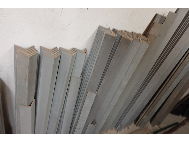 Groot lot hoekprofielen rvs - afbeelding 3 van  9