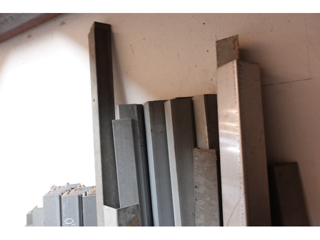 Groot lot hoekprofielen rvs - afbeelding 7 van  9