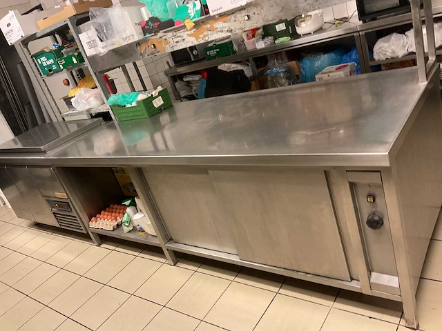 Groot lot horecamateriaal / stopzetting restaurant inboedel - afbeelding 4 van  16