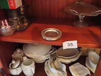 Groot lot in de kast volgens foto's - afbeelding 3 van  4