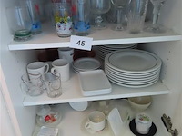 Groot lot in de keuken volgens foto's - afbeelding 1 van  10