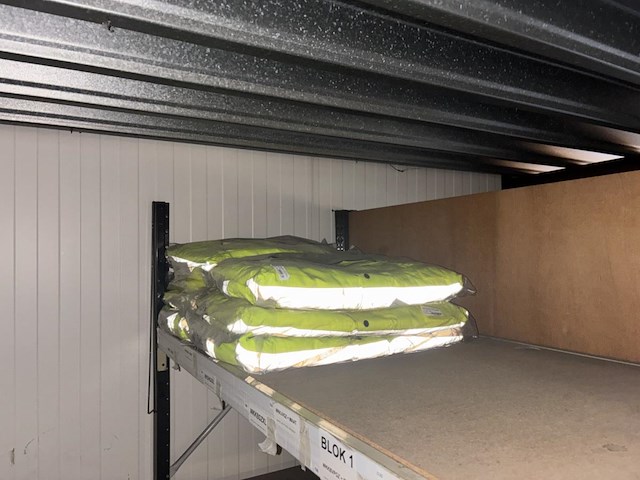 Groot lot kleding / zeilen / handschoenen - afbeelding 3 van  8