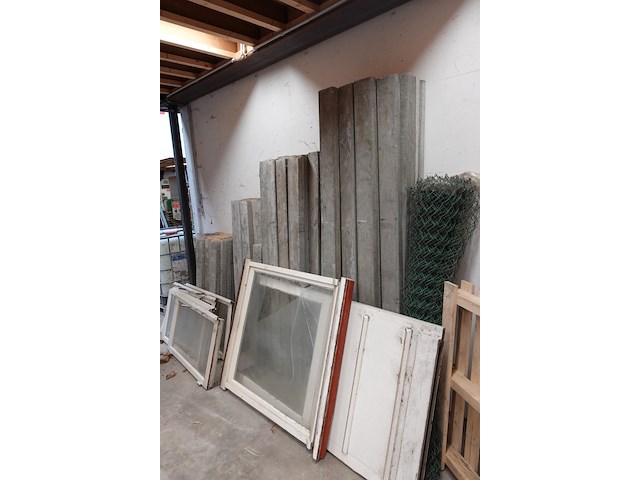 Groot lot lateien - afbeelding 4 van  8