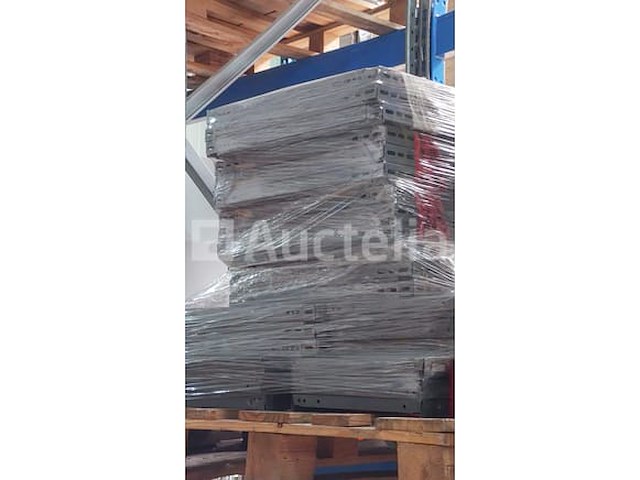 Groot lot legbordstelling veel soorten +- 50 meter alles gedemonteerd. - afbeelding 7 van  32