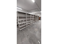 Groot lot legbordstelling veel soorten +- 50 meter alles gedemonteerd. - afbeelding 29 van  32