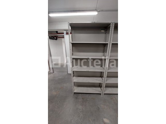 Groot lot legbordstelling veel soorten +- 50 meter alles gedemonteerd. - afbeelding 30 van  32