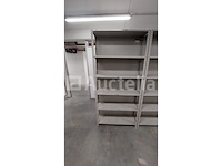 Groot lot legbordstelling veel soorten +- 50 meter alles gedemonteerd. - afbeelding 30 van  32