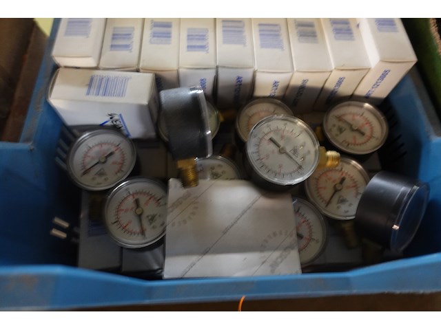 Groot lot manometers - afbeelding 2 van  3