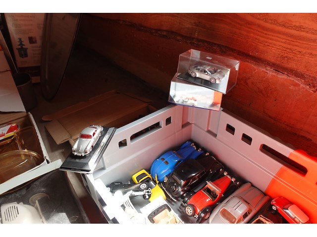 Groot lot miniatuur auto's - afbeelding 3 van  14