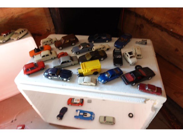 Groot lot miniatuur auto's - afbeelding 14 van  14