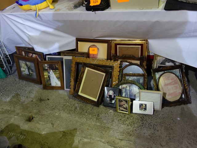 Groot lot oude kaders - afbeelding 1 van  1