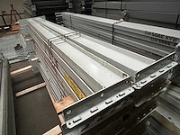 Groot lot palletstelling - afbeelding 2 van  10