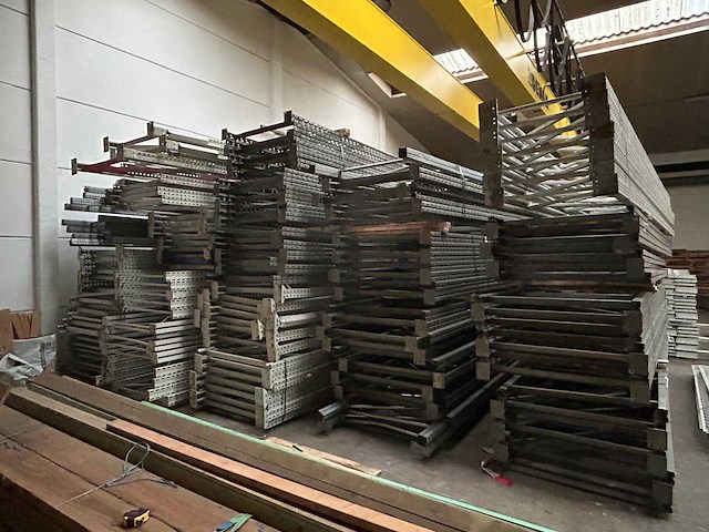 Groot lot palletstelling - afbeelding 7 van  10