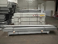 Groot lot palletstelling - afbeelding 3 van  5