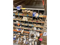 Groot lot profielen en plinten met organisatie systeem - afbeelding 10 van  21