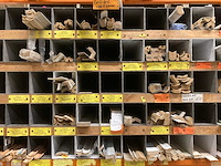 Groot lot profielen en plinten met organisatie systeem - afbeelding 12 van  21