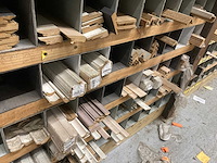 Groot lot profielen en plinten met organisatie systeem - afbeelding 16 van  21