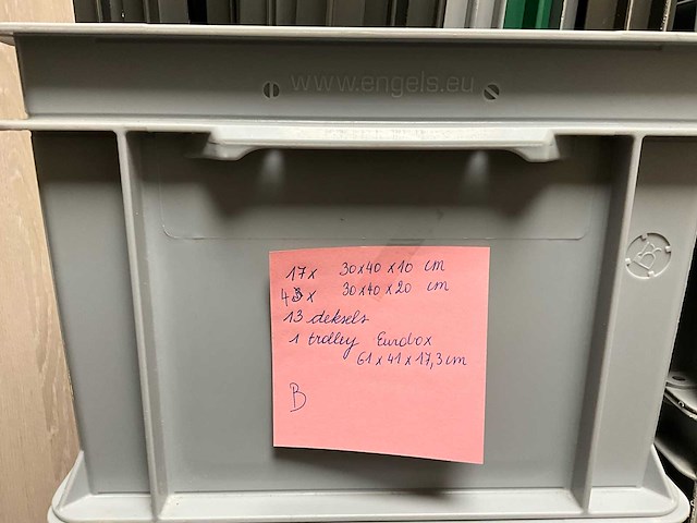 Groot lot stapelbare bakken (euroboxen) (42x) - afbeelding 4 van  5