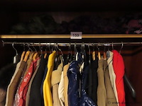 Groot lot textiel in de kast - afbeelding 2 van  5