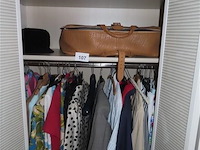 Groot lot textiel volgens foto's - afbeelding 3 van  3