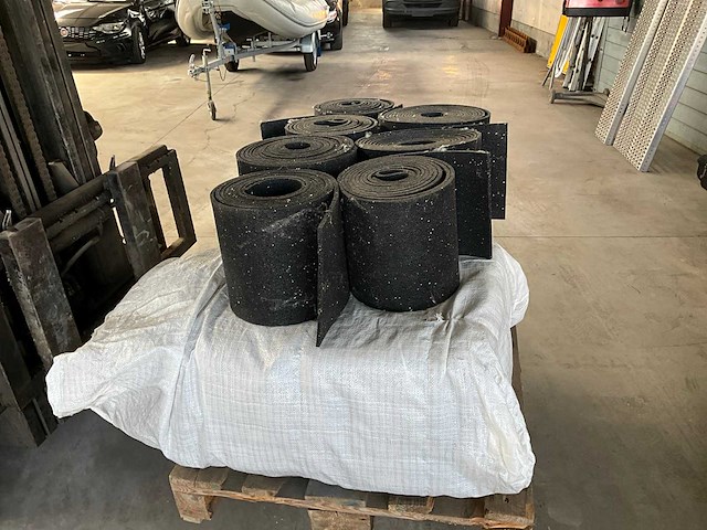 Groot lot trailer vrachtwagen trucksmateriaal - afbeelding 9 van  22