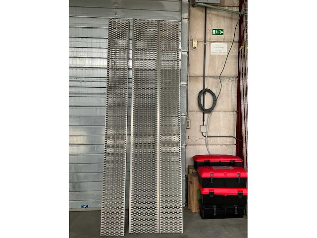 Groot lot trailer vrachtwagen trucksmateriaal - afbeelding 14 van  22