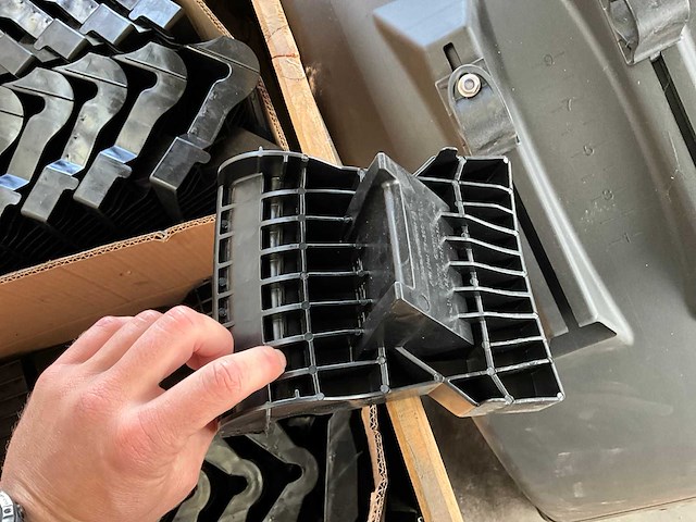 Groot lot trailer vrachtwagen trucksmateriaal - afbeelding 2 van  7